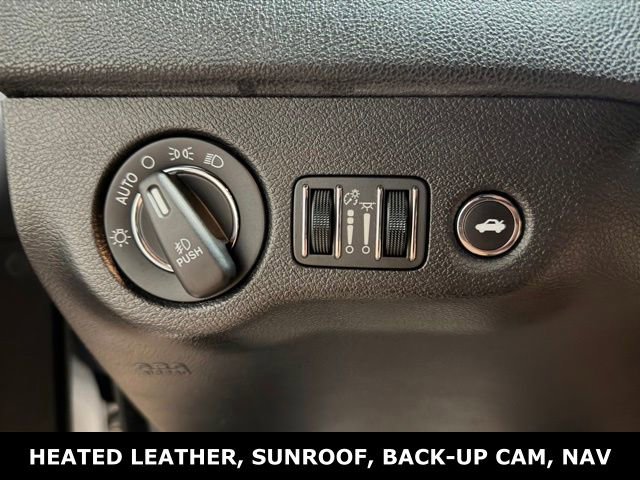 Used 2022 Chrysler 300 S image 36