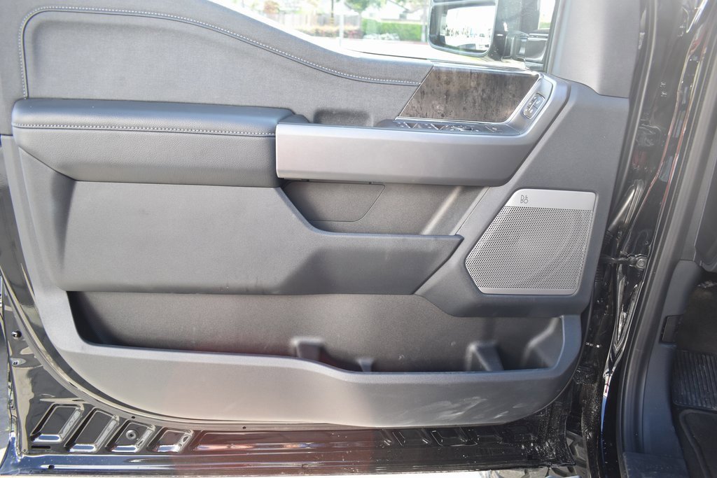 Used 2025 Ford F350 Lariat w/ FX4 Off-Road Package image 21