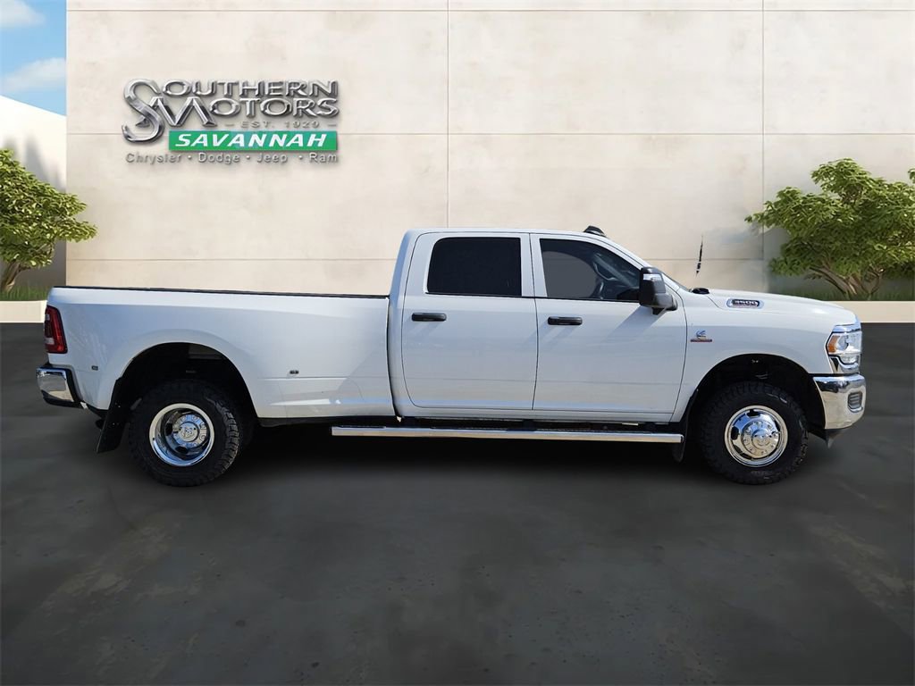 Used 2024 RAM 3500 Tradesman w/ Towing Technology Group AWD/4WD image 6