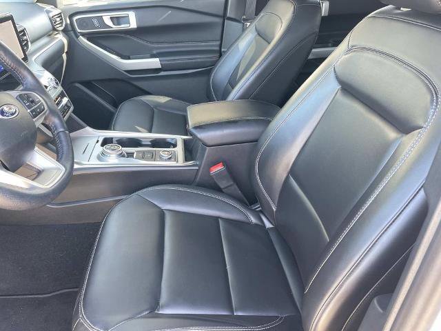Certified 2021 Ford Explorer XLT w/ Equipment Group 202A AWD/4WD image 25