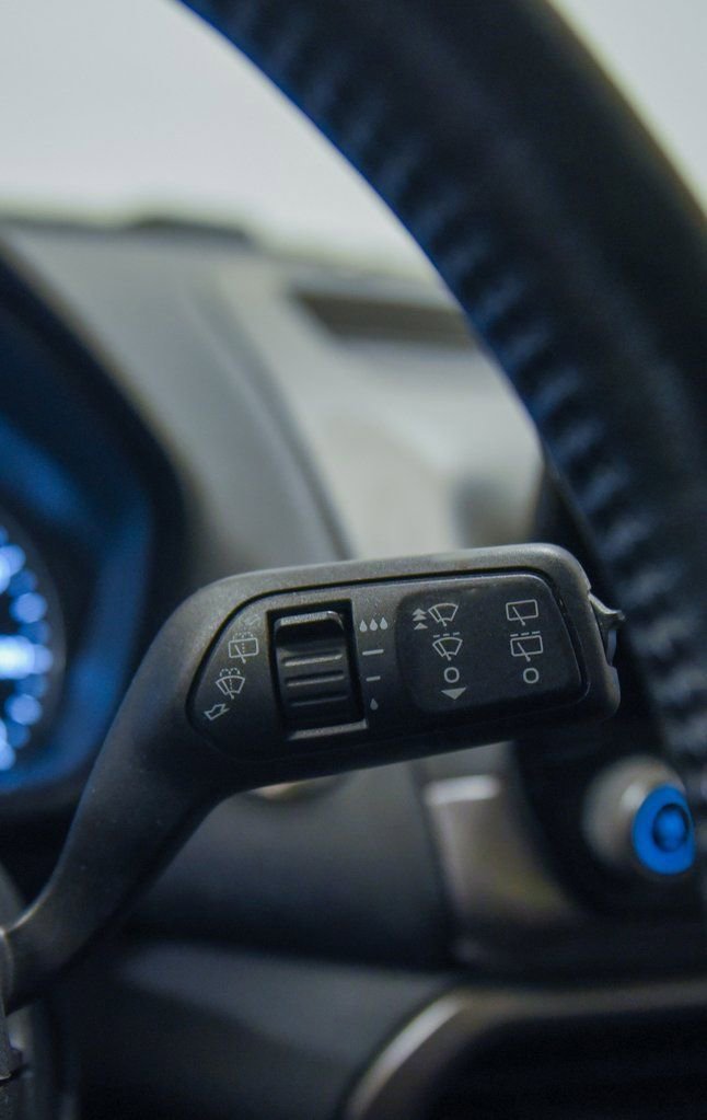 Used 2019 Ford EcoSport SE image 23