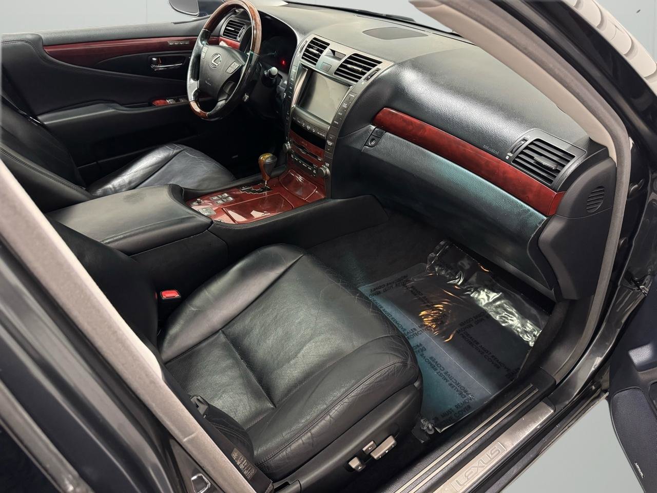 Used 2009 Lexus LS 460 AWD image 10