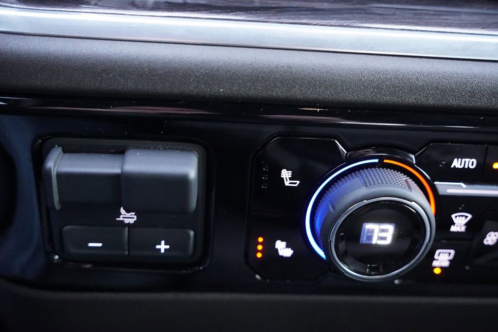 Certified 2025 Chevrolet Silverado 2500 LTZ image 28