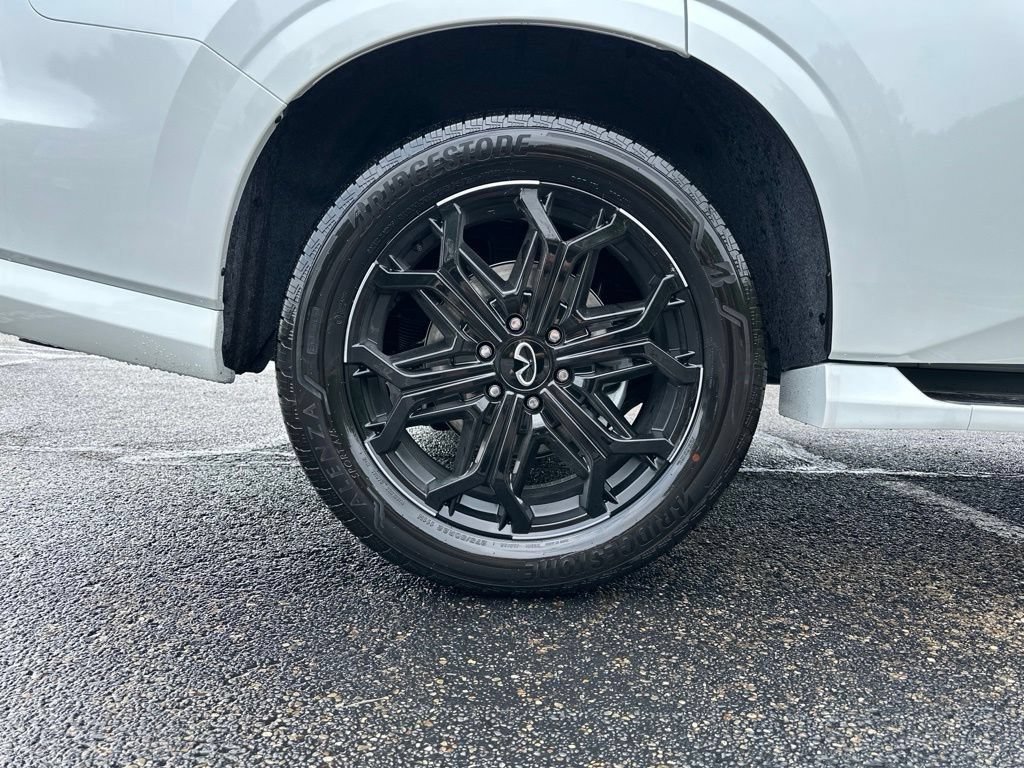 New 2027 INFINITI QX80 Sensory w/ Sport Exterior Package AWD/4WD image 10