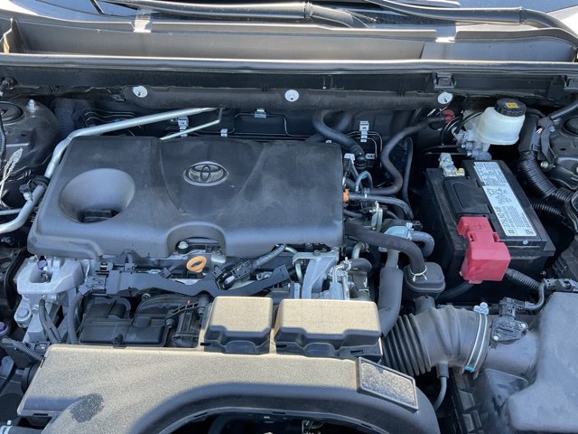 Used 2020 Toyota RAV4 LE FWD image 14