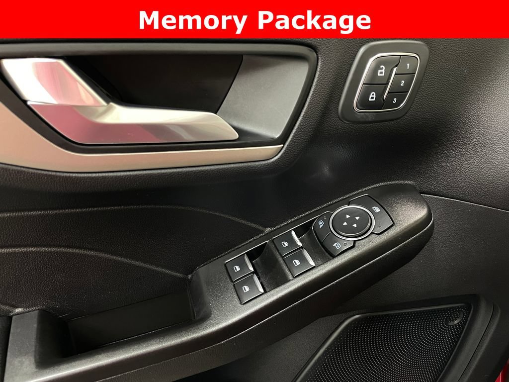 Used 2021 Ford Escape SEL w/ Technology Package FWD image 10