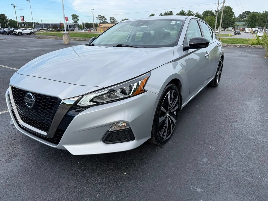 Used 2021 Nissan Altima 2.5 SR w/ SR Premium Package FWD image 6