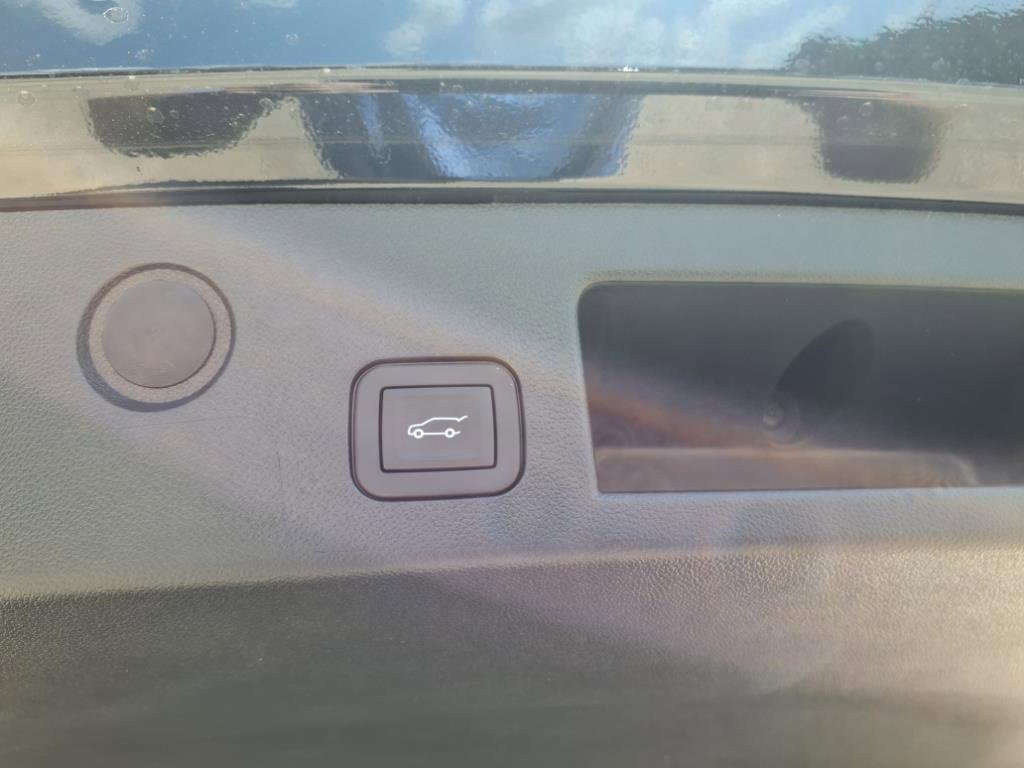 New 2025 Chevrolet Equinox ACTIV image 6