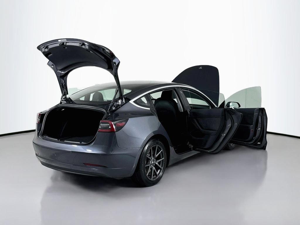 Used 2018 Tesla Model 3 Long Range RWD image 27