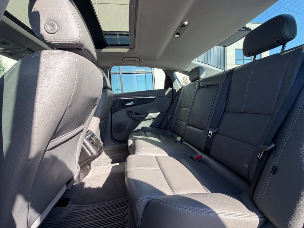 Used 2018 Chevrolet Impala LT w/ Sunroof and Spoiler Package FWD image 23