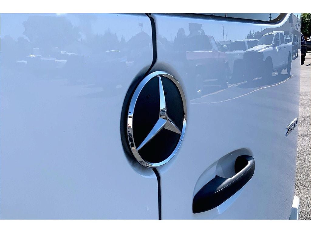 Used 2026 Mercedes-Benz Sprinter 2500 image 32