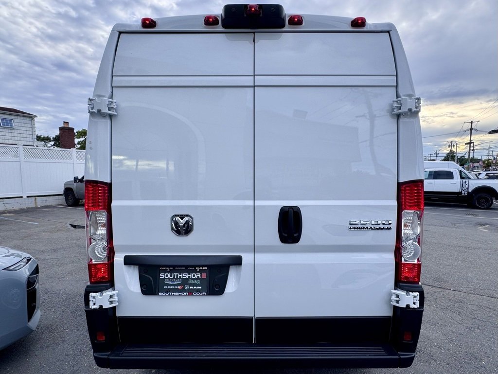 New 2025 RAM ProMaster 2500 image 6