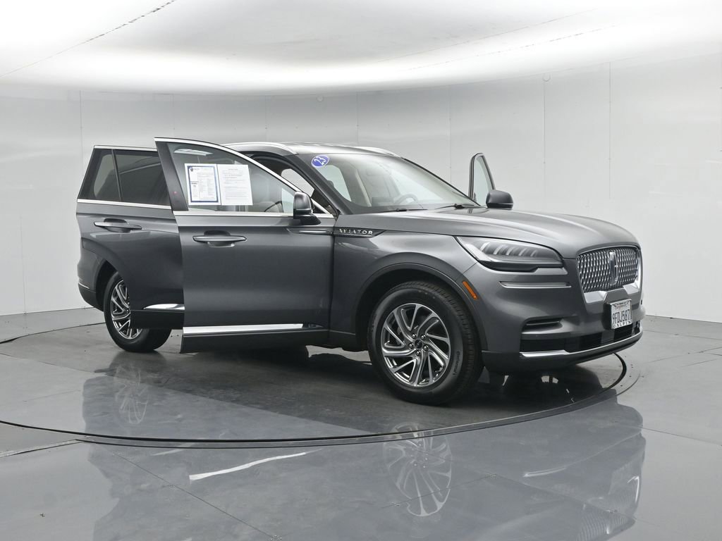 Used 2023 Lincoln Aviator Standard image 35