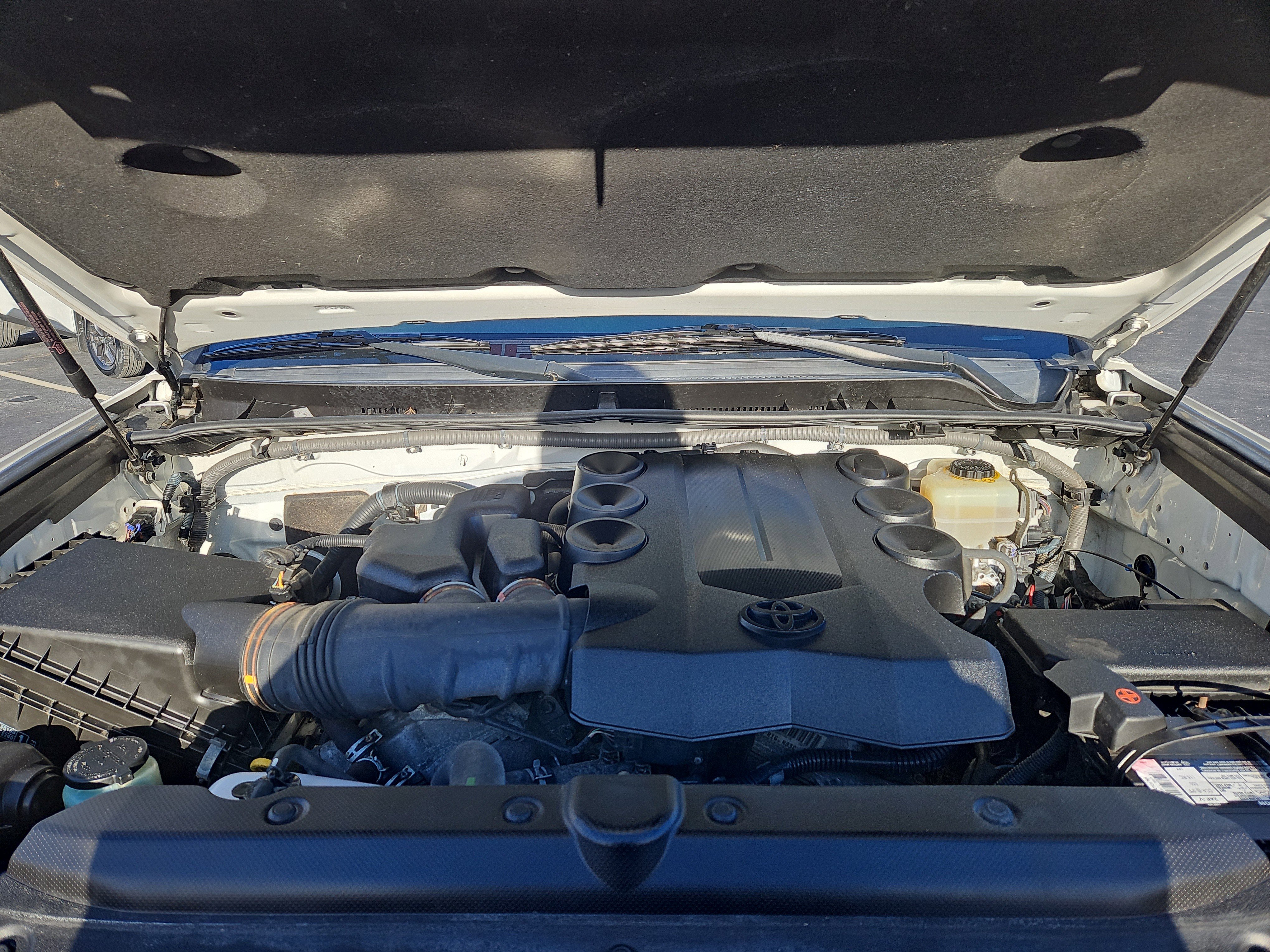 Used 2016 Toyota 4Runner SR5 image 28