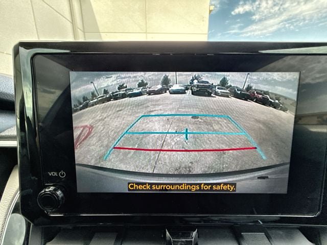 Used 2023 Toyota Corolla Cross L FWD image 17