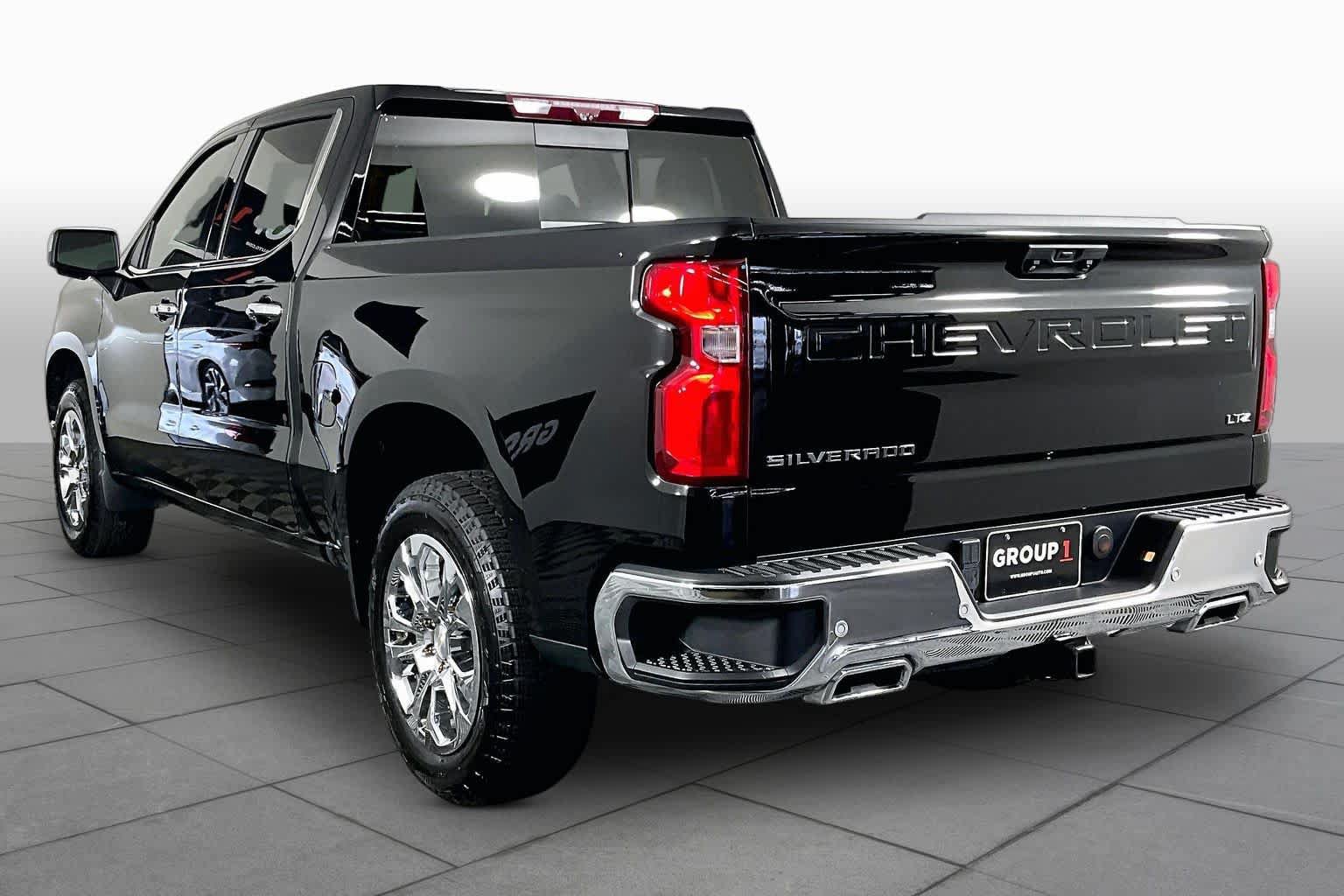 Certified 2023 Chevrolet Silverado 1500 LTZ w/ Technology Package AWD/4WD image 11