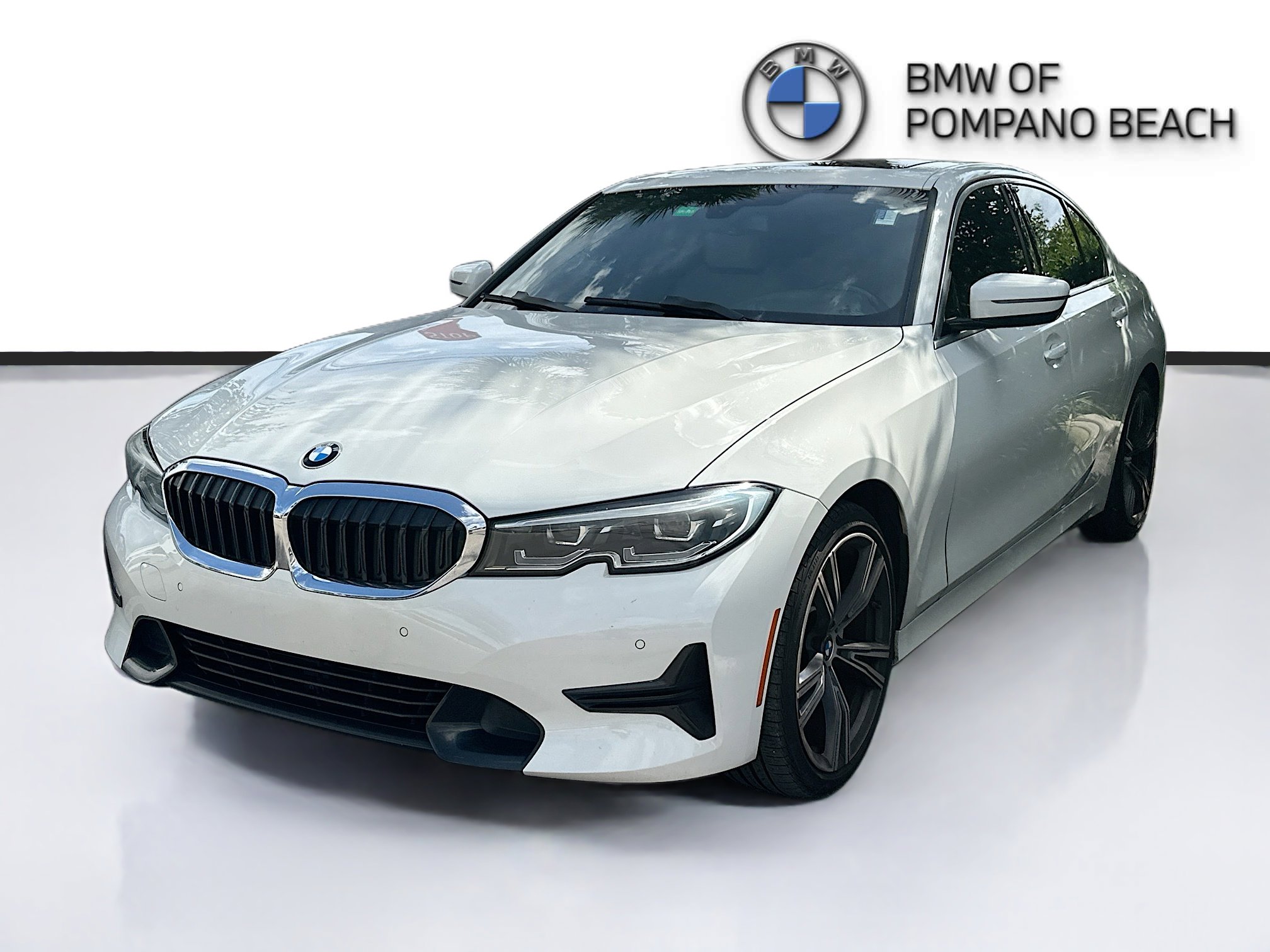 Used 2021 BMW 330i Sedan w/ Convenience Package image 3