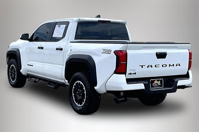 Used 2025 Toyota Tacoma TRD Off-Road image 4