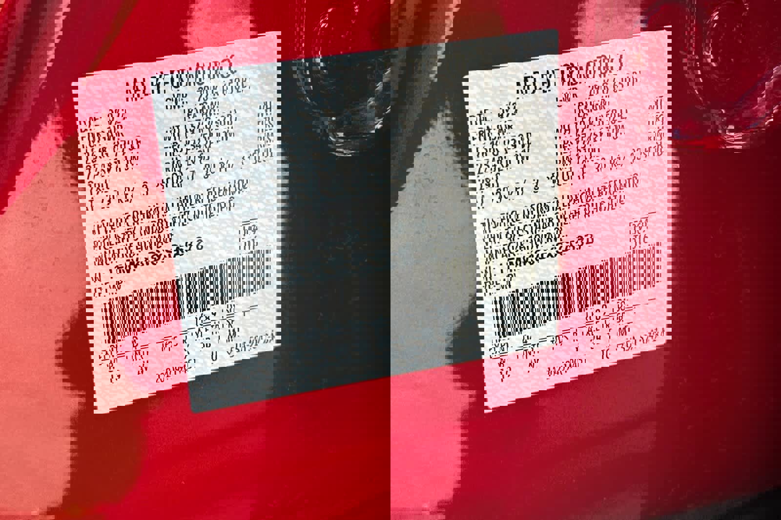 Certified 2025 Ford Explorer ST image 30