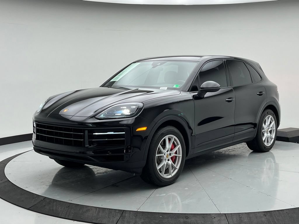 Certified 2024 Porsche Cayenne S AWD/4WD image 1