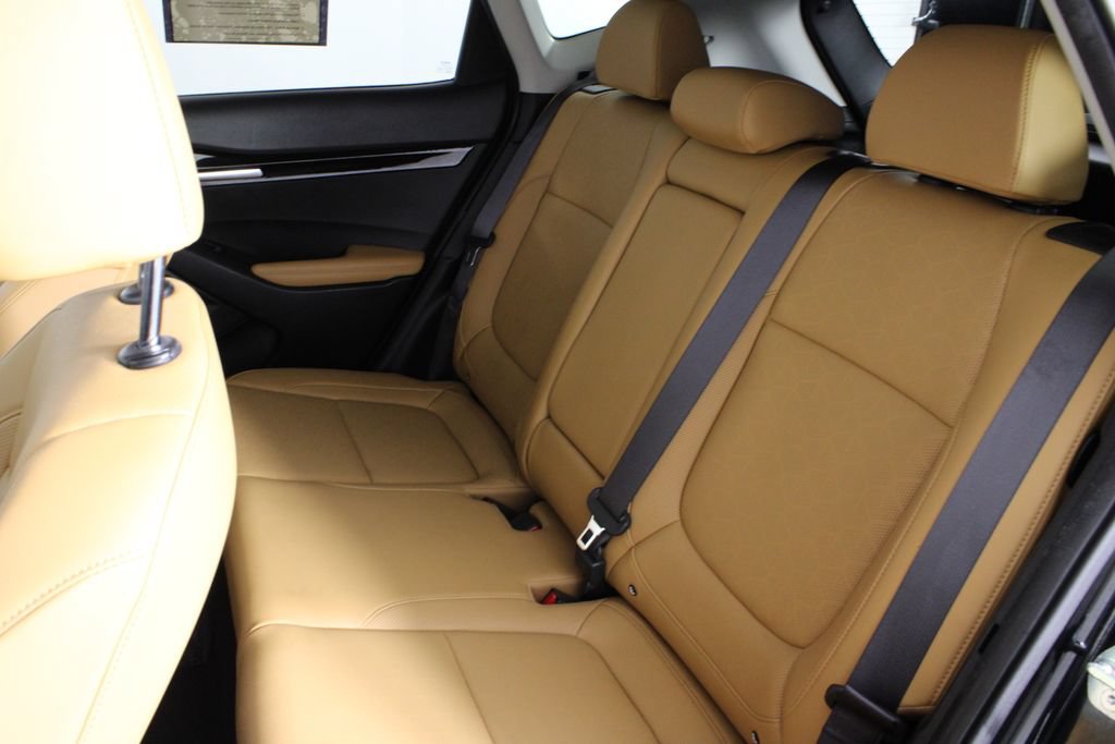 Used 2024 Kia Seltos SX w/ SX Sunroof Package AWD/4WD image 22