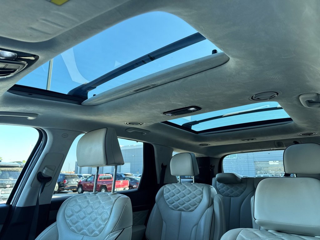 Used 2021 Hyundai Palisade Calligraphy image 17