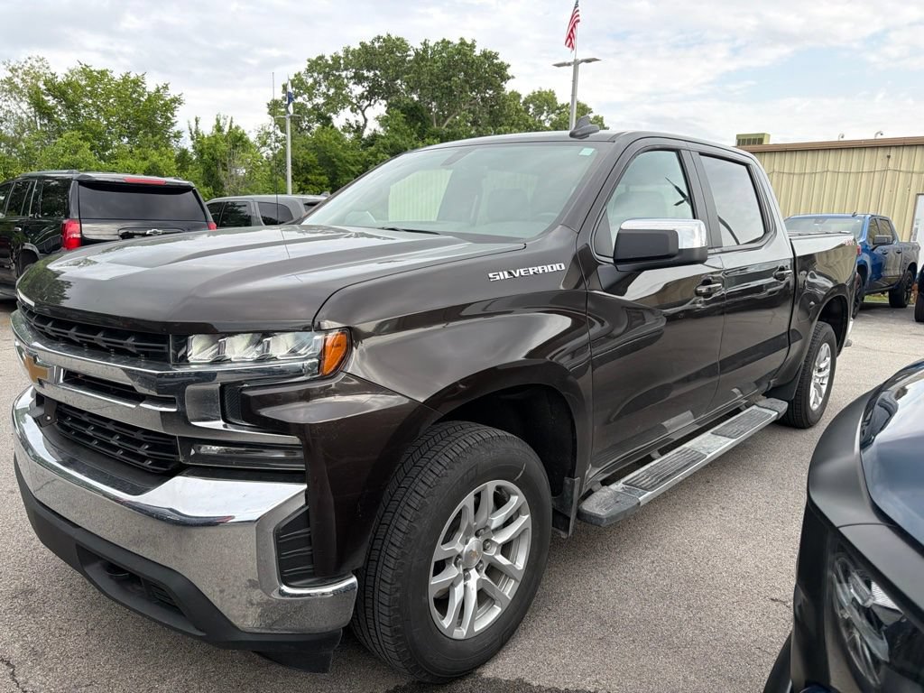 Used 2019 Chevrolet Silverado 1500 LT w/ All-Star Edition AWD/4WD image 2