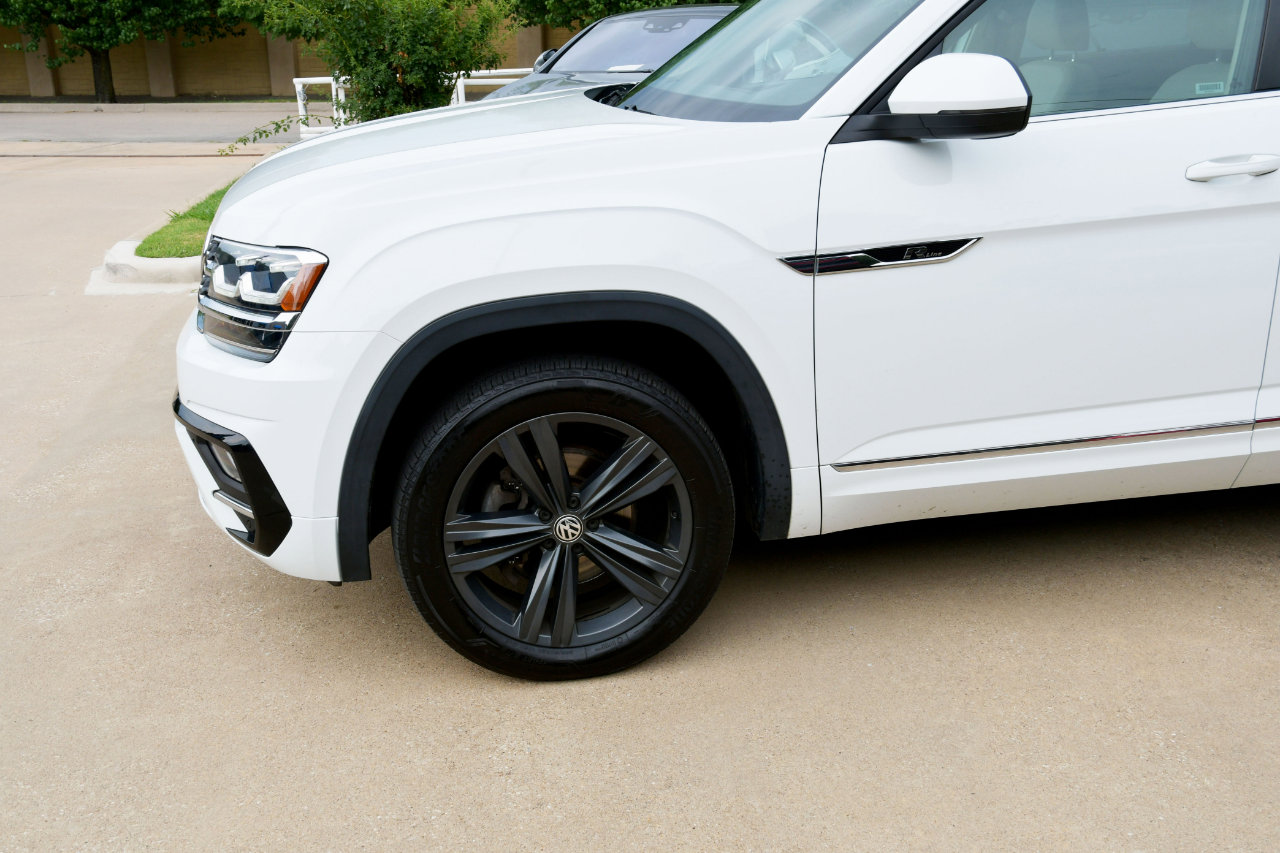 Used 2020 Volkswagen Atlas SE w/ Panoramic Sunroof Package image 4