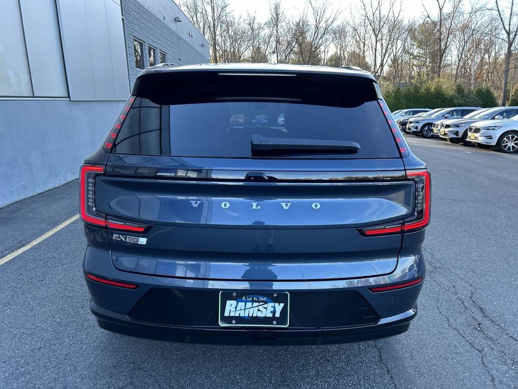 New 2025 Volvo EX90 Ultra image 17