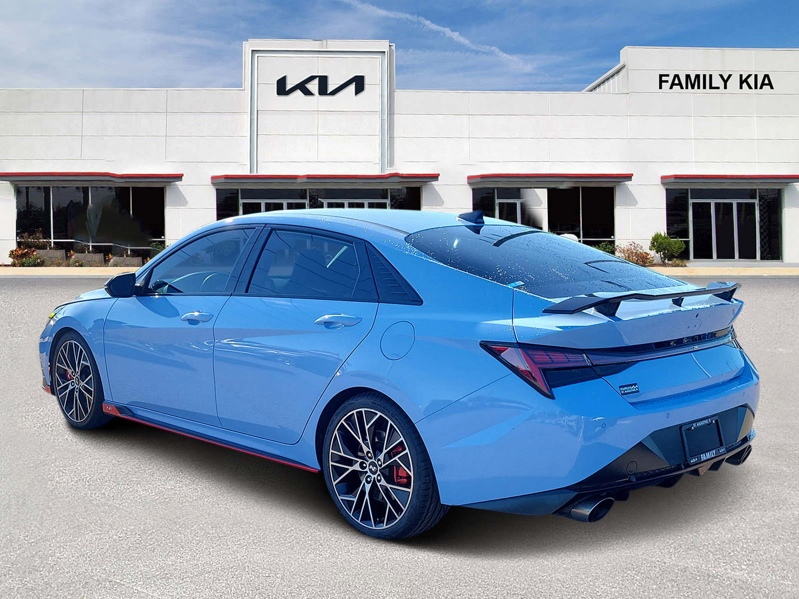Used 2022 Hyundai Elantra N FWD image 4