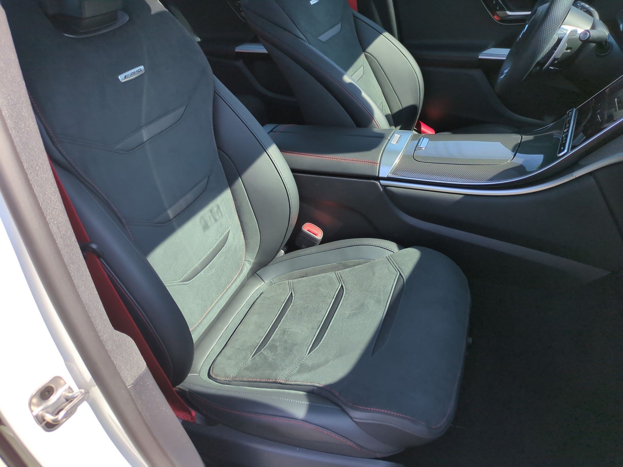 Certified 2024 Mercedes-Benz GLC 43 AMG 4MATIC image 35