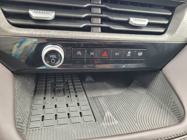 Used 2025 Ford Explorer Platinum AWD/4WD image 24
