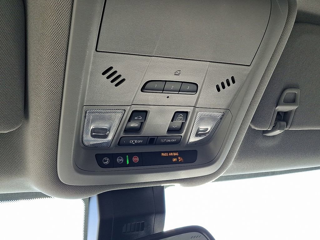 Used 2021 GMC Terrain SLT w/ Infotainment Package II image 26