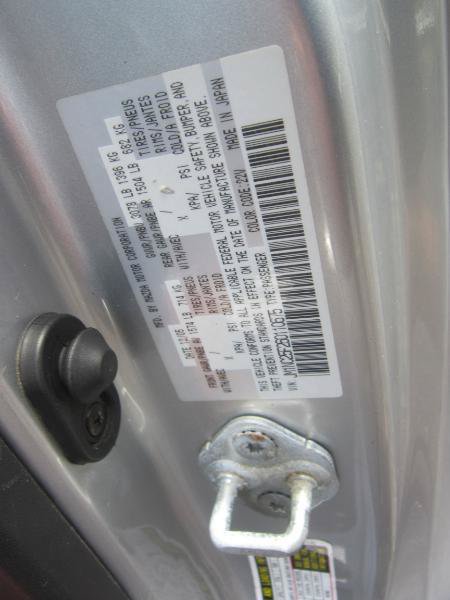 Used 2006 MAZDA MX-5 Miata Grand Touring RWD image 24