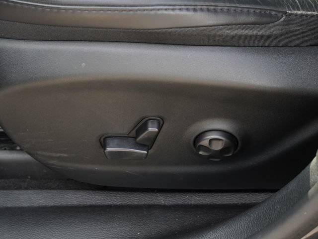 Used 2019 Jeep Cherokee Limited FWD image 20