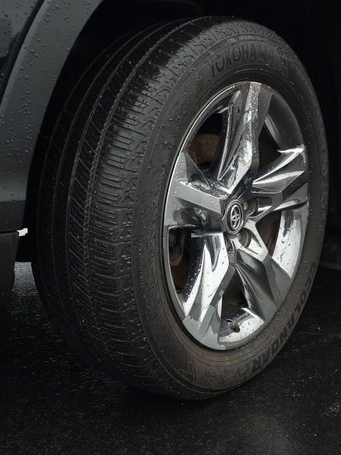 Used 2018 Toyota Highlander Limited image 34