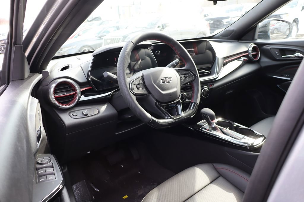 New 2026 Chevrolet Trax RS w/ Sunroof Package image 10