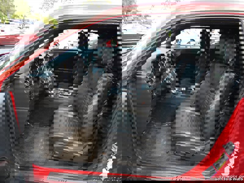 Used 2011 Dodge Challenger SE image 39