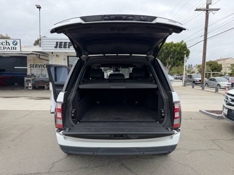 Used 2017 Land Rover Range Rover Supercharged AWD/4WD image 19
