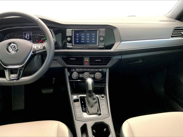 Used 2020 Volkswagen Jetta R-Line w/ R-Line Cold Weather Package image 6