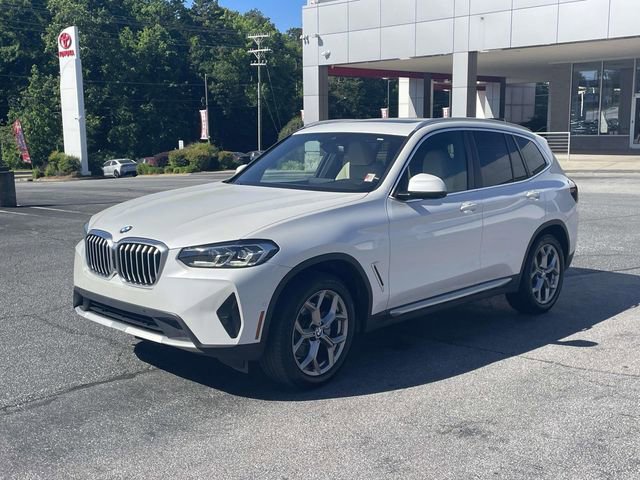 Used 2023 BMW X3 xDrive30i w/ Premium Package AWD/4WD image 3