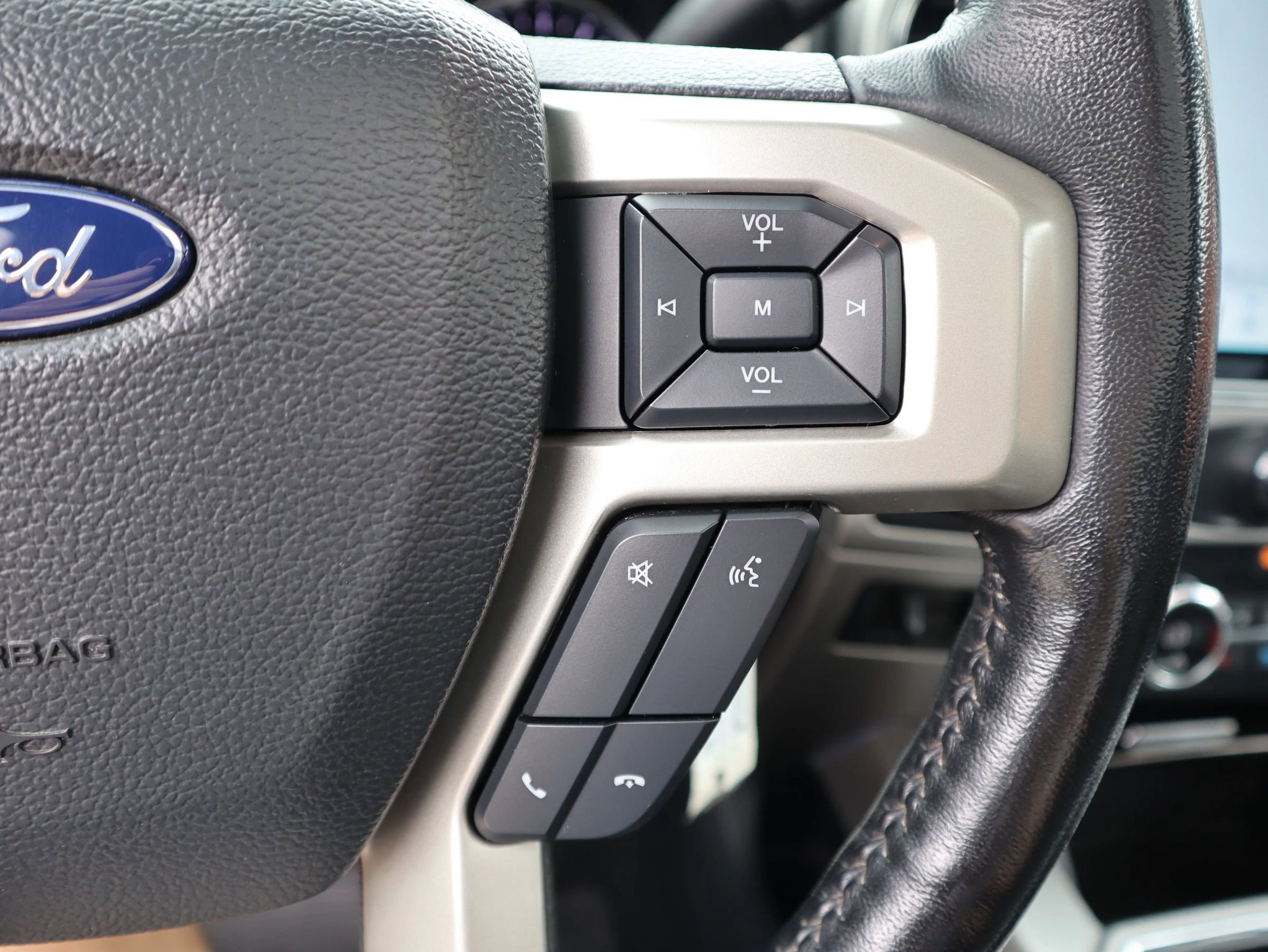 Used 2022 Ford F350 Lariat w/ Tremor Off-Road Package image 20