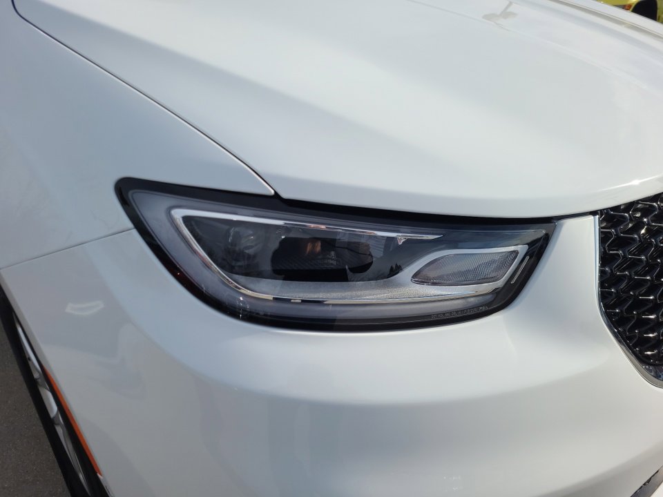 New 2026 Chrysler Pacifica Select image 24