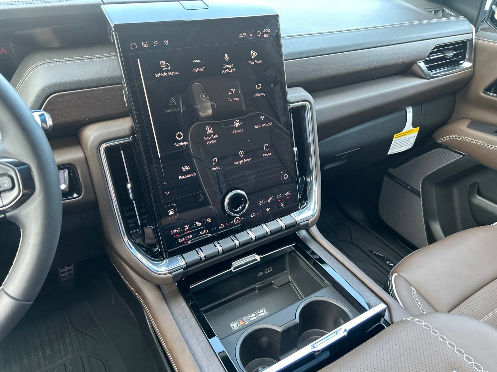 New 2026 GMC Yukon XL Denali Ultimate w/ LPO, Floor Liner Package AWD/4WD image 19