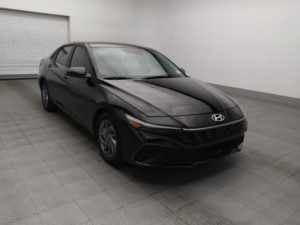 Used 2024 Hyundai Elantra SEL FWD image 13