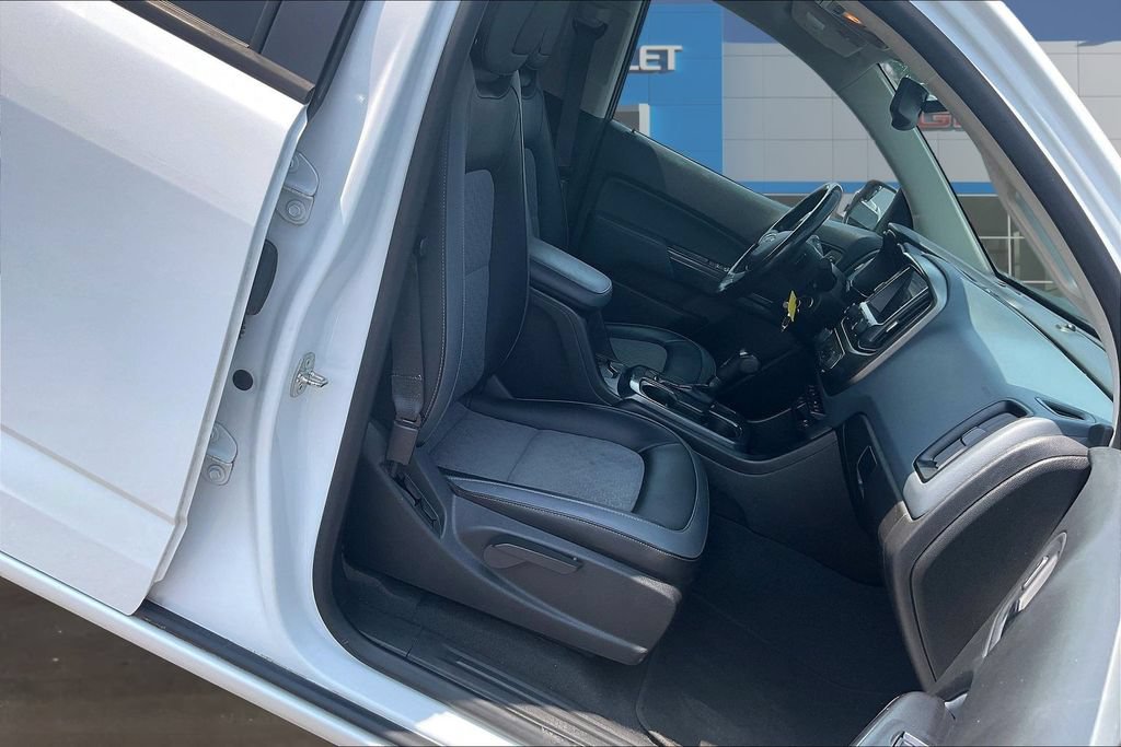 Used 2021 Chevrolet Colorado Z71 w/ Safety Package AWD/4WD image 29