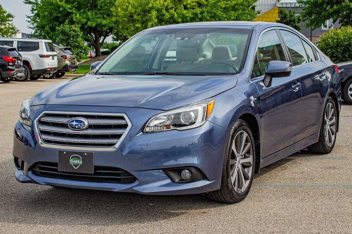 Used 2016 Subaru Legacy 3.6R Limited AWD/4WD image 3