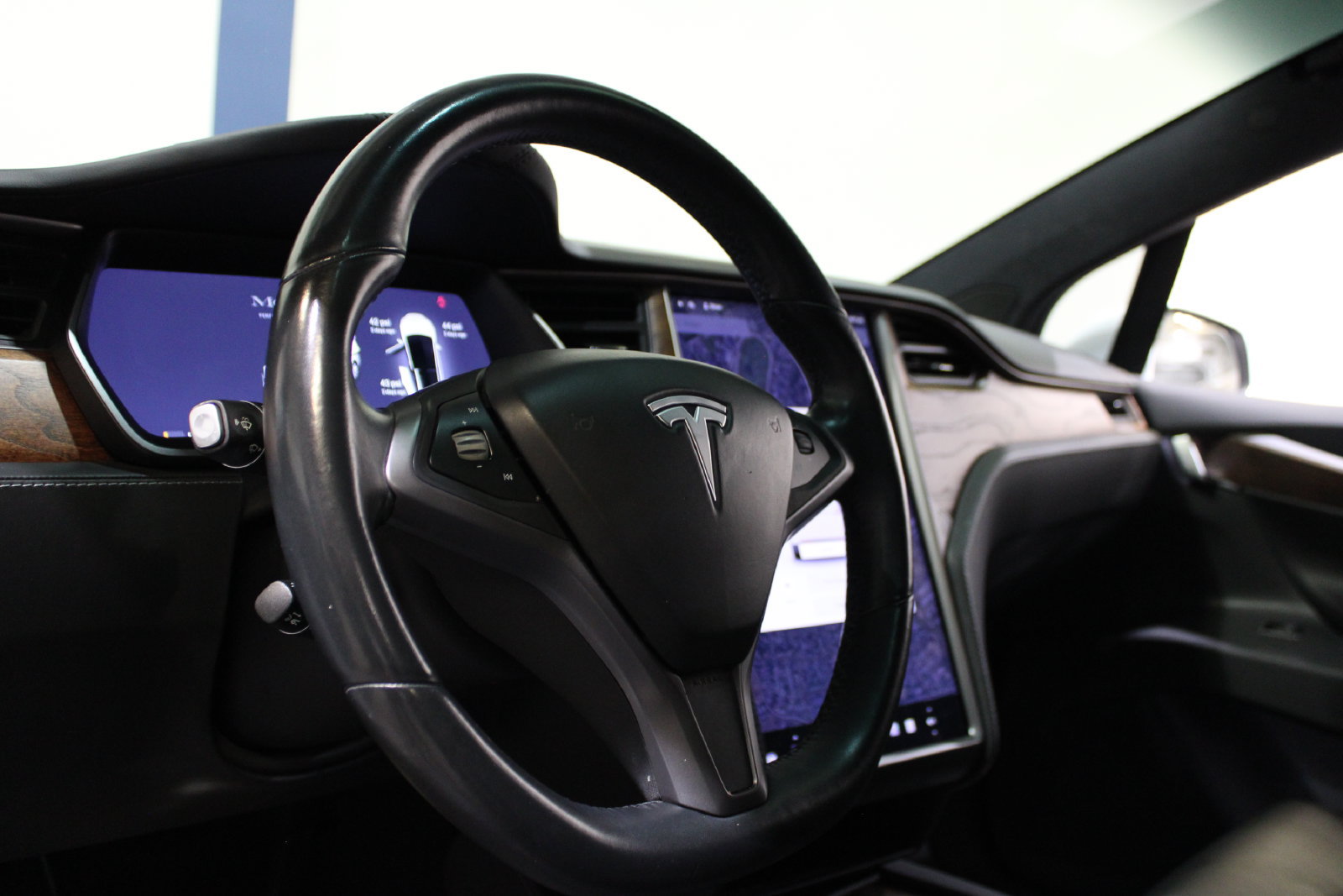 Used 2020 Tesla Model X Performance AWD/4WD image 21