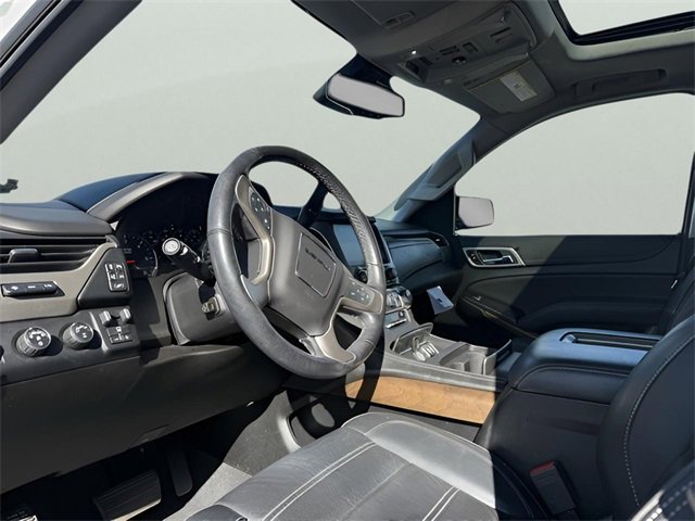 Used 2019 GMC Yukon Denali w/ Denali Ultimate Package image 14