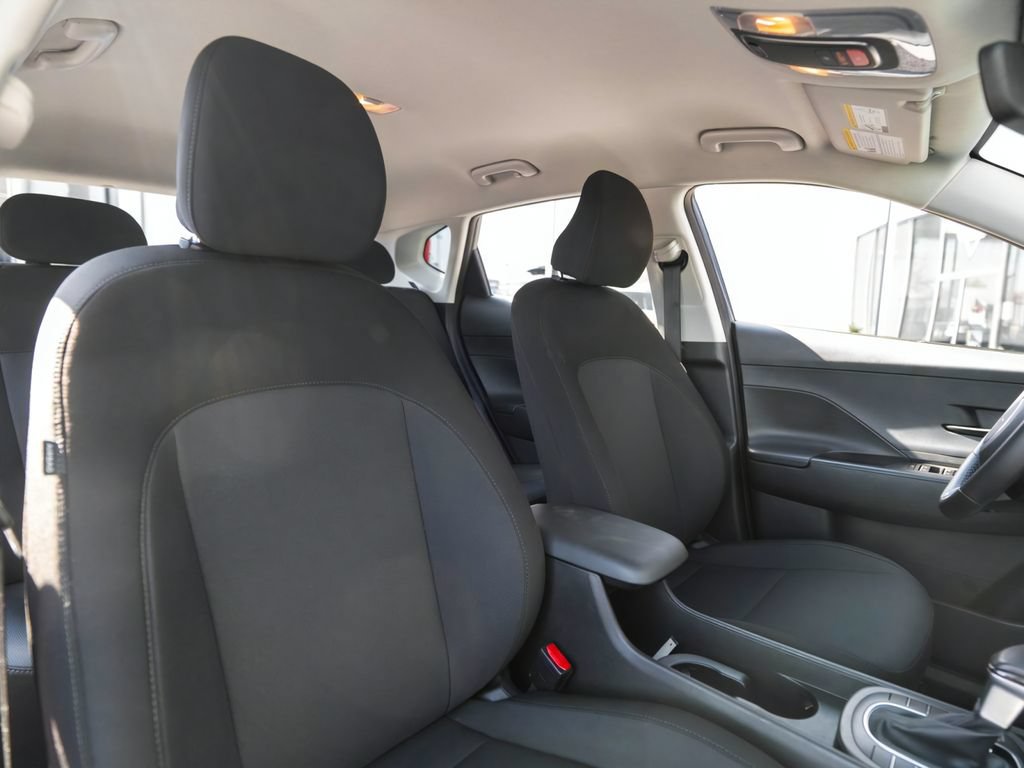 Used 2025 Hyundai Kona SEL FWD image 15